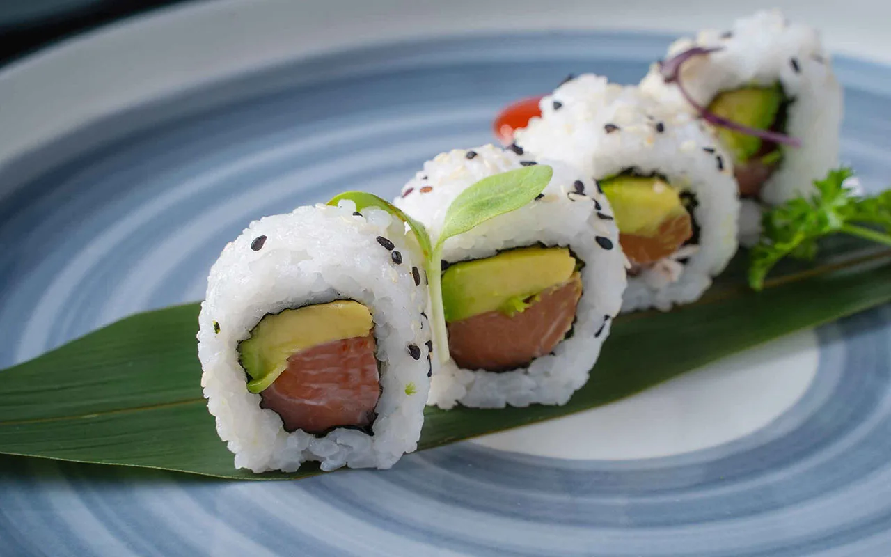 Sake uramaki, dal menu condiviso di Kanji