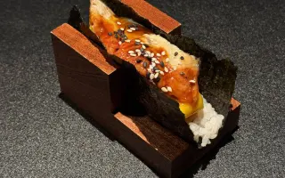 HAND ROLL UNAGI