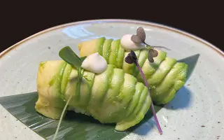 NIGHIRI AVOCADO 