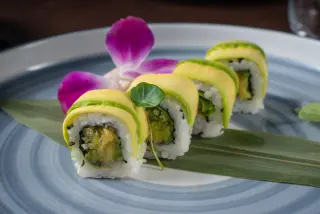 AVOCADO URAMAKI