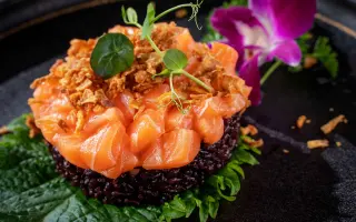 BLACK TARTARE