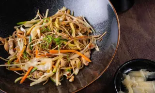 TORI  SOBA